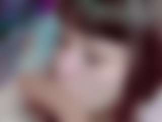 Live cam show with Camiiowo - Nipple Piercings on livesuperchat.net