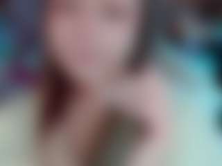 Camiiowo's Live Sex Cam Show