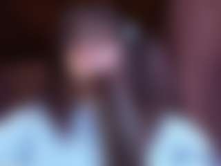 Live cam show with Camiiowo - Petite on Gym Cam Girls