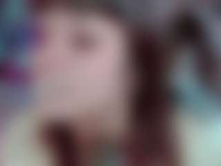 Camiiowo's Live Sex Cam Show