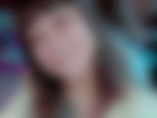 Live cam show with Camiiowo - Spank Brown Hair on CamClone