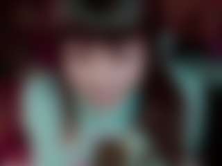 Camiiowo's Live Sex Cam Show