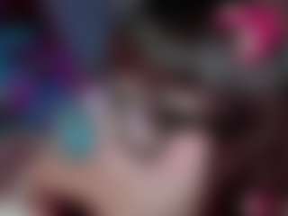 Camiiowo's Live Sex Cam Show