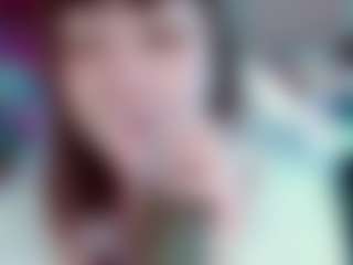 Live cam show with Camiiowo - Young Adult on Camsoda