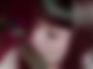 Camiiowo's Live Sex Cam Show