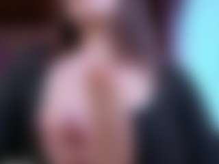 Camiiowo's Live Sex Cam Show