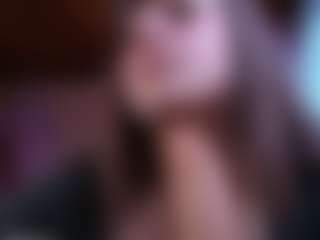 Camiiowo's Live Sex Cam Show
