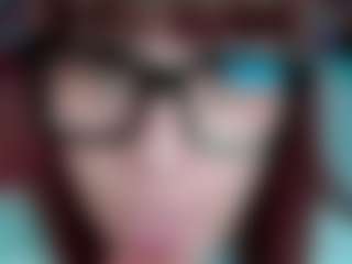 Live cam show with Camiiowo - Hairy Pussy Teen (18+) on Camsoda