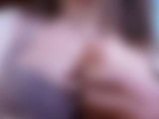 Camiiowo's Live Sex Cam Show