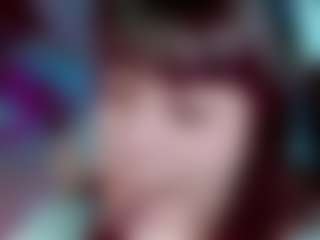 Live cam show with Camiiowo - Nipple Piercings on Soda Cam