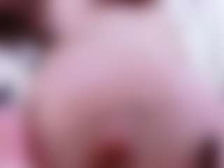 Camiiowo's Live Sex Cam Show
