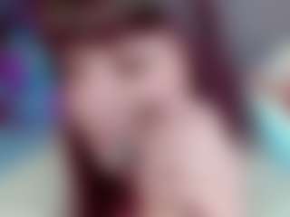 Camiiowo's Live Sex Cam Show