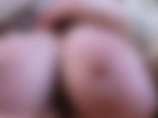 Live cam show with Camiiowo - Hairy Pussy Brown Hair on Cam Slut