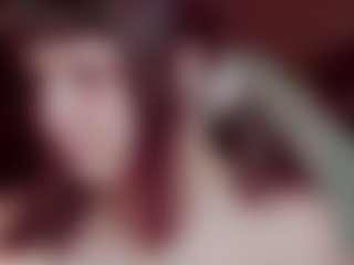 Live cam show with Camiiowo - Shaved on Camsoda