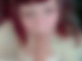 Live cam show with Camiiowo - Body Massage on Camsoda