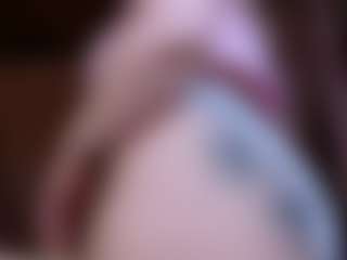 Camiiowo's Live Sex Cam Show
