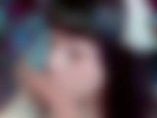 Live cam show with Camiiowo - Brown Hair Petite on studioflirtlive.com