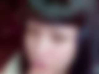 Live cam show with Camiiowo - Brown Hair on Fit Hotties