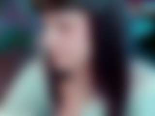 Camiiowo's Live Sex Cam Show