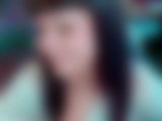 Camiiowo's Live Sex Cam Show