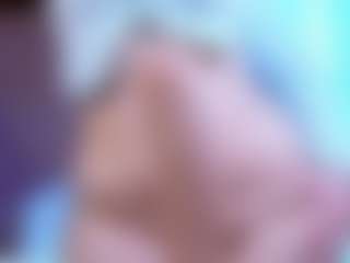 Camiiowo's Live Sex Cam Show