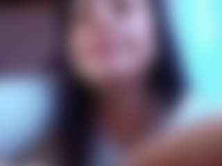 Camiiowo's Live Sex Cam Show