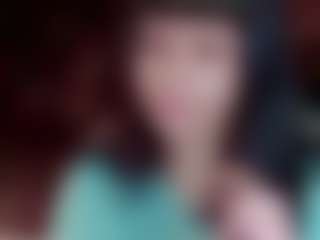 Camiiowo's Live Sex Cam Show