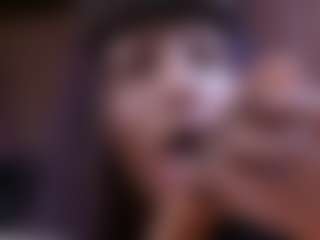 Live cam show with Camiiowo - Drinking on SinfulBabes