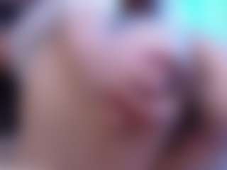 Live cam show with Camiiowo - Body Massage on SinfulBabes