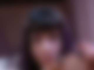 Camiiowo's Live Sex Cam Show