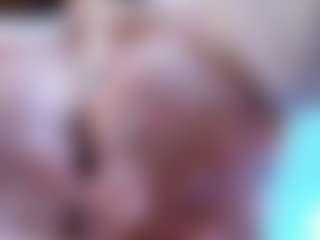 Camiiowo's Live Sex Cam Show