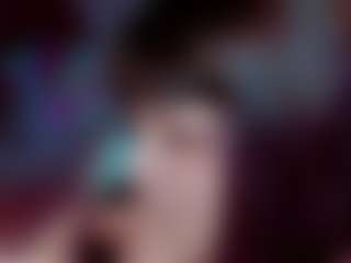 Camiiowo's Live Sex Cam Show