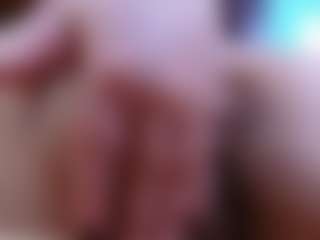 Live cam show with Camiiowo - Bikini on Camsoda