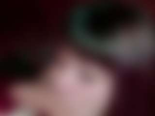 Live cam show with Camiiowo - Shaved on Cam Slut