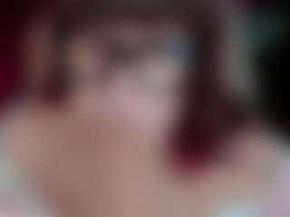 Live cam show with Camiiowo - Solo on Camming Site