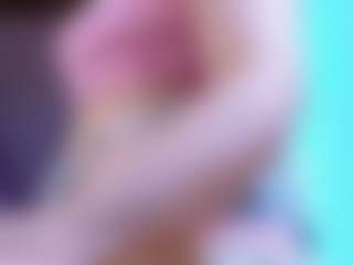 Camiiowo's Live Sex Cam Show