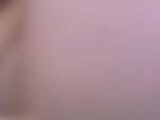 Camiiowo's Live Sex Cam Show