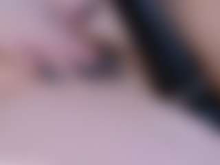 Camiiowo's Live Sex Cam Show