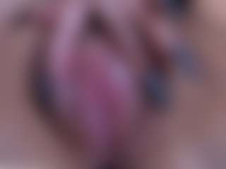 Live cam show with Camiiowo - Nipple Piercings on Dare Cams
