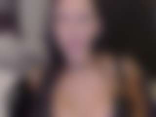 Live cam show with MissAndreaNicole - BBW MILF on UwU Esports