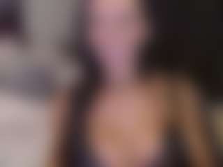 Live cam show with MissAndreaNicole - Brown Eyes MILF on Streamer API