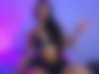 Live cam show with KimberlyJackson - Skinny on Livezox