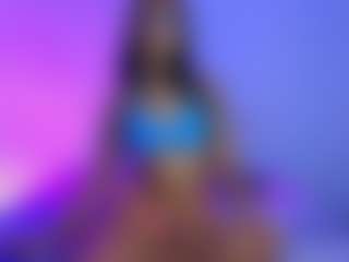 Live cam show with KimberlyJackson - Petite on Camsoda