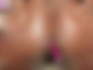 MiaaXXX's Live Sex Cam Show