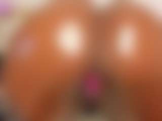 MiaaXXX's Live Sex Cam Show