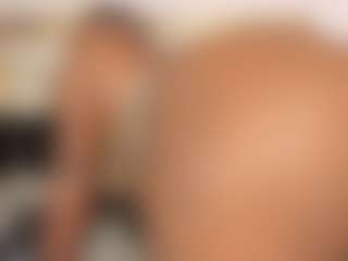 Live cam show with MiaaXXX - Fetish on Dolls Live
