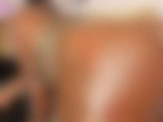 Live cam show with MiaaXXX - Black BBW on Chatstar