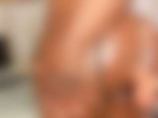 Live cam show with MiaaXXX - Public BBW on Camsoda Late Night