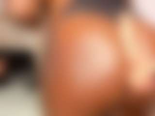 Live cam show with MiaaXXX - Ebony Lush on Dolls Live