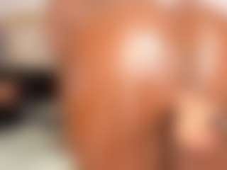MiaaXXX's Live Sex Cam Show